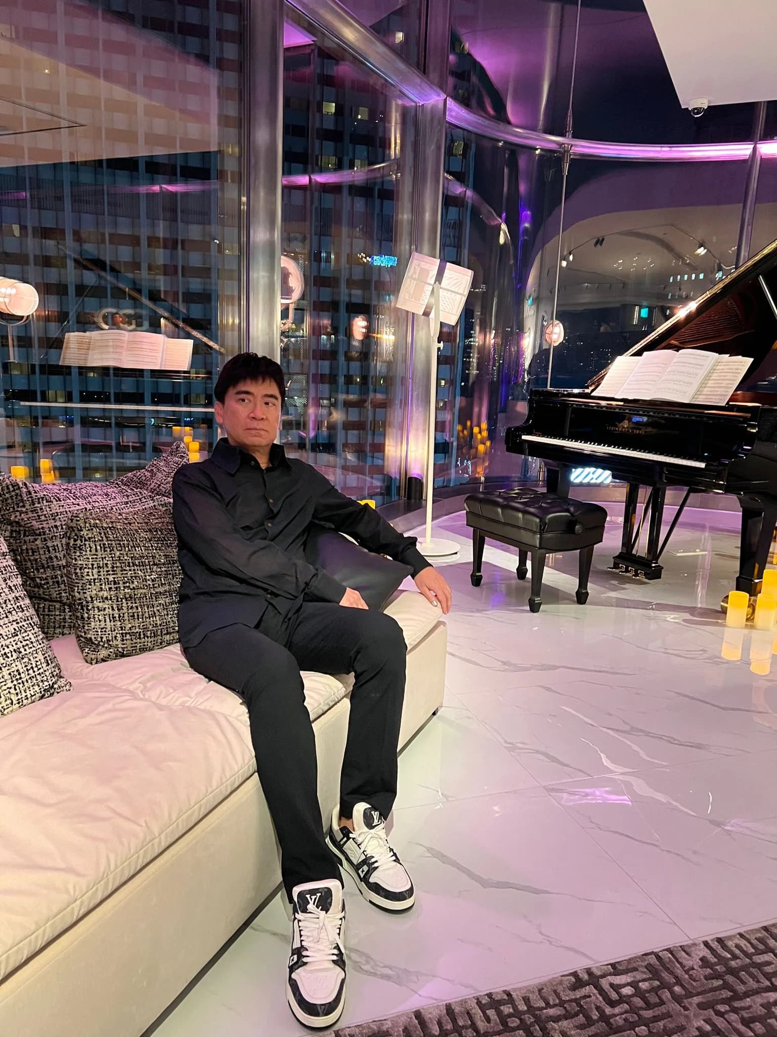 Newspaper feature of Victor Khor